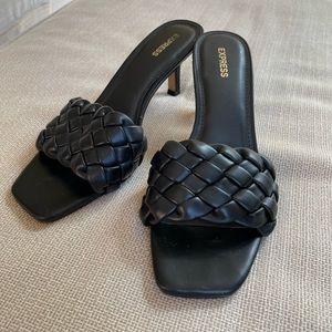 Express Heels